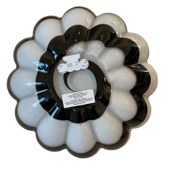 Christian Siriano Hand Blown Art Glass Pumpkin White Black Stripe Swirl 9x8 NEW - Picture 10 of 15